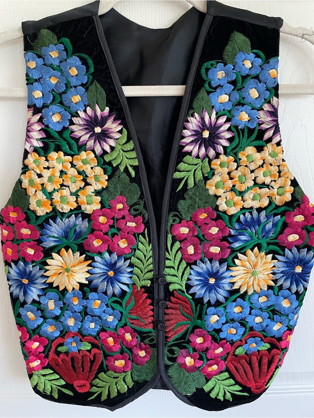 Fabulous Black Velvet Floral Embroidered Vest Size M